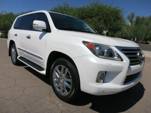 LEXUS LX 570 FOR SALE, 2013. في السعودية