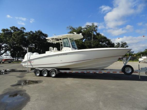 2014 Boston Whaler 320 Outrage في السعودية